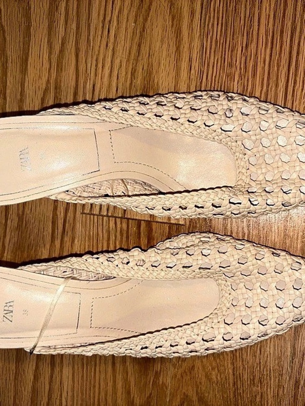 Zara Pointed Toe Woven Mules in Cream